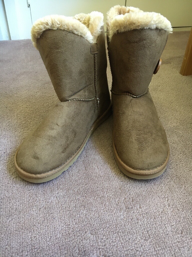 ugg type boots
